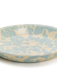 Plato hondo de peltre crema con manchas menta sin bordes
