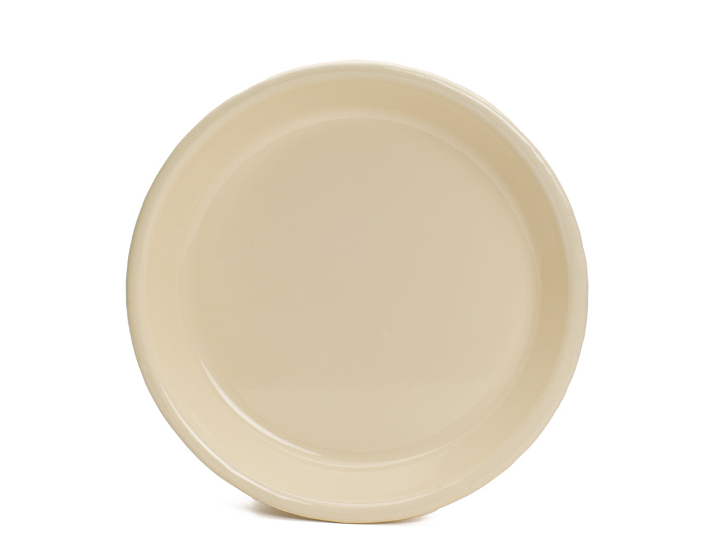 Plato hondo de peltre crema sin bordes