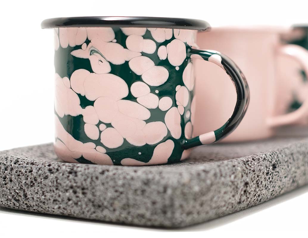 Set mezcalero verde y rosa con base de piedra