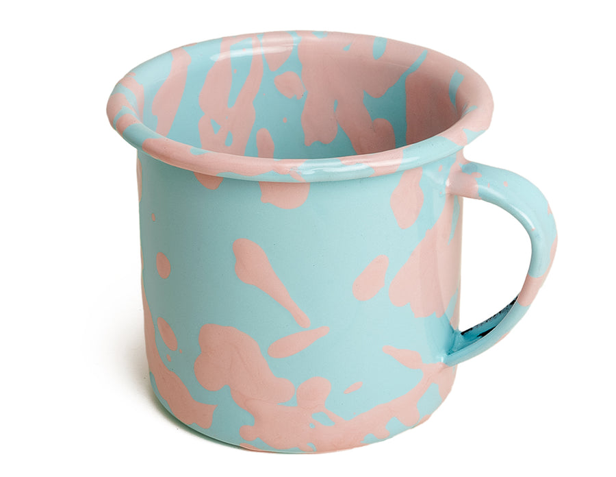 Taza de mesa de peltre menta con manchas rosa sin borde