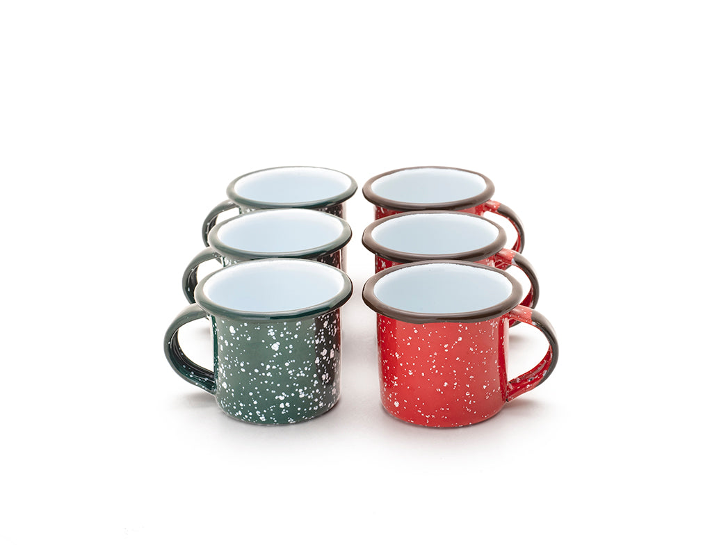 Seis tazas para expreso navideñas de peltre